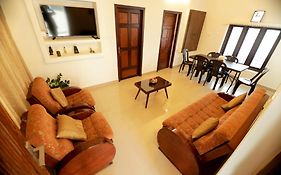 Joe'S Riverfront Villa